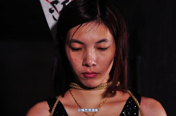mj影视 - 影林樵夫“红颜车模”套图―绑好了交付执行 第 99 张图片