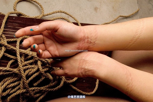 丽柜美束 - 2006-04-01 第 22 张图片