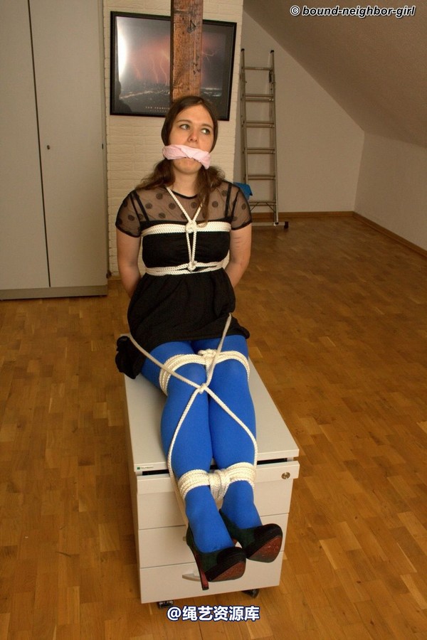 bound-neighbor-girl - Guest Romy - For the first time tied up in the office 3 第 52 张图片