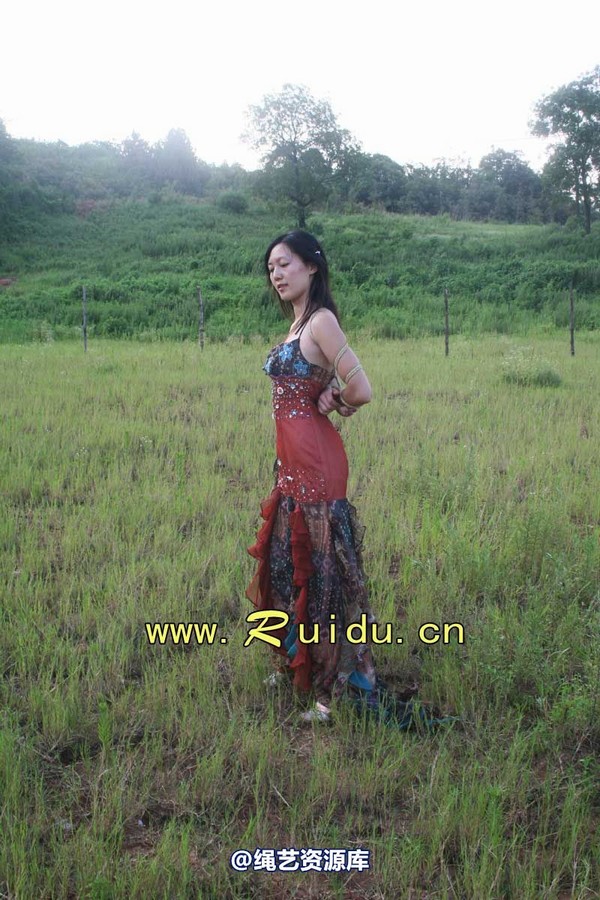 锐度主张 - 20070818第29期 宝宝草地漫舞图片 第 218 张图片