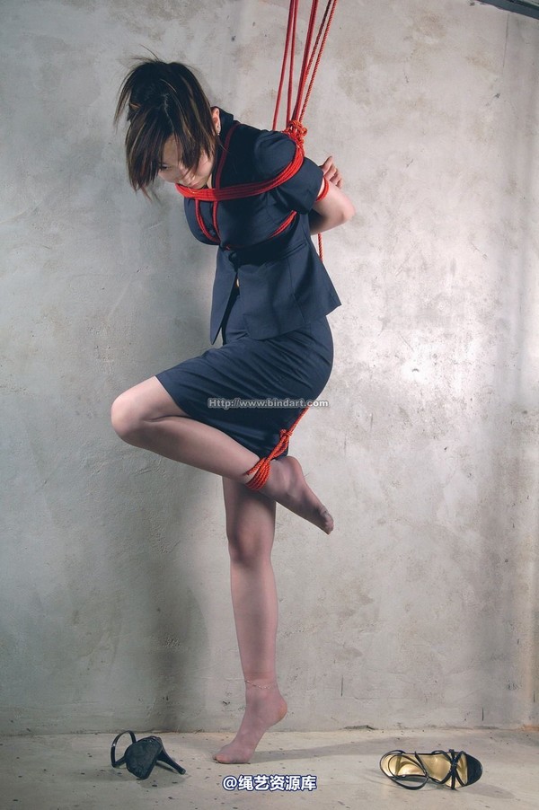 丽柜美束 - 2005-07-08 第 26 张图片