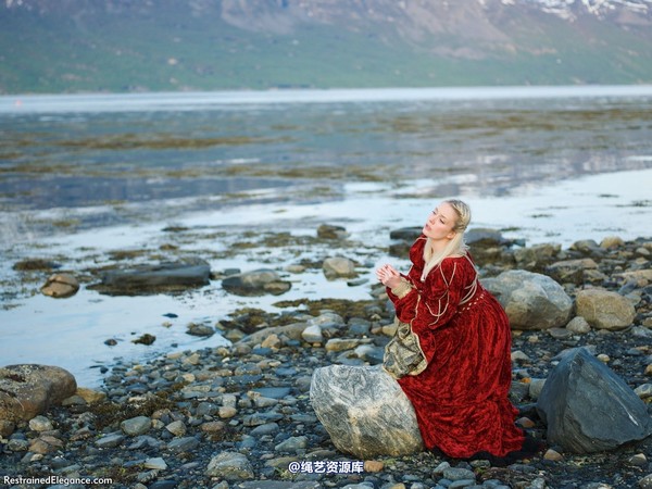restrainedelegance - Transported Princess 第 47 张图片