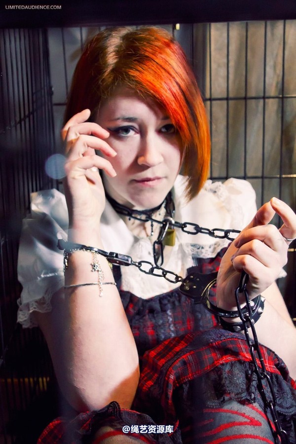 limitedaudience - 2012 beckykat six chained and caged 第 31 张图片