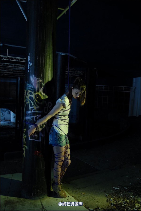 simplytied - Tied to big post 第 21 张图片