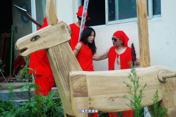 mj影视 - 血的代价-红罪衣刑场木驴斩－梅晓芳2013-08-26 第 90 张图片