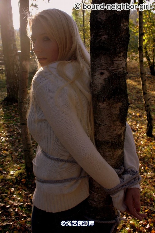 bound-neighbor-girl - Bambi - Tied up in the autumn woods Part 1 第 51 张图片