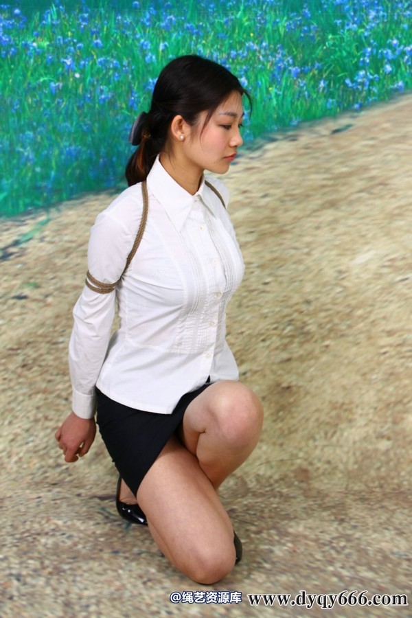 典雅倩影 - 509-押解女白领哓哓 第 29 张图片