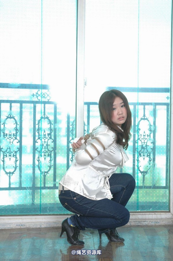 唯美之家 - 2010-11-1又琴白衬衣 第 32 张图片