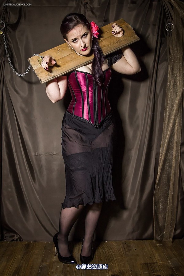 limitedaudience - 2014 caroline pierce in stocks 第 19 张图片
