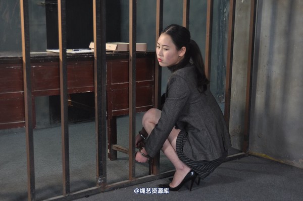 mj影视 - 一个白领在严打中的遭遇 第 258 张图片