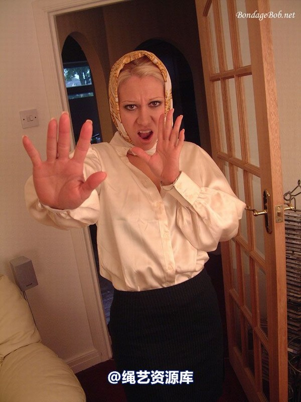 bondagebob - Petra Just cant get the staff! 第 12 张图片