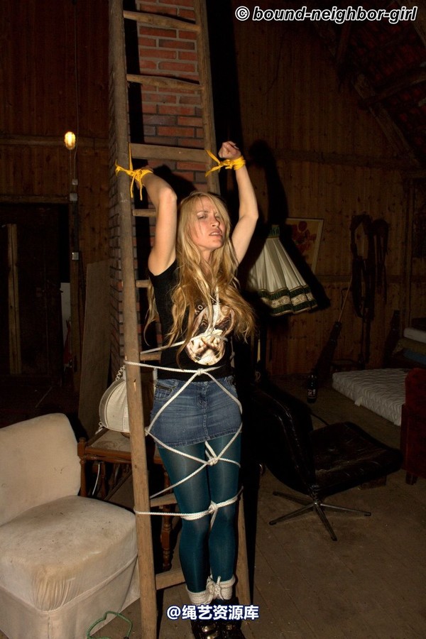bound-neighbor-girl - Kate - Tied up in the attic 3 第 15 张图片