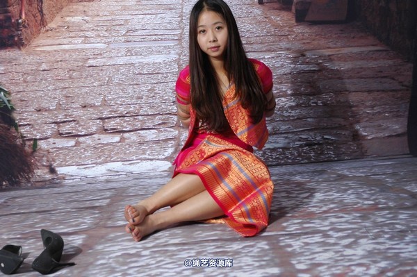 唯美之家 - 小优-民族服 第 5 张图片