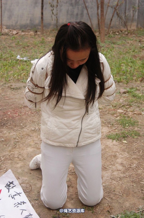 mj影视 - 安娜刑场2013-04-13 第 36 张图片