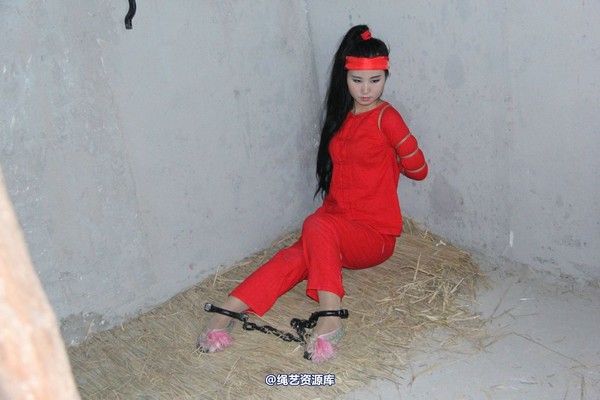 胜景山庄 - 223-盼盼红罪衣 第 44 张图片