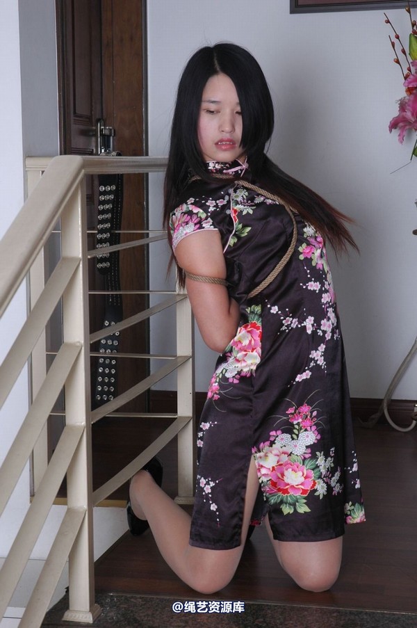 唯美之家 - 新模晓凤黑旗袍 第 78 张图片