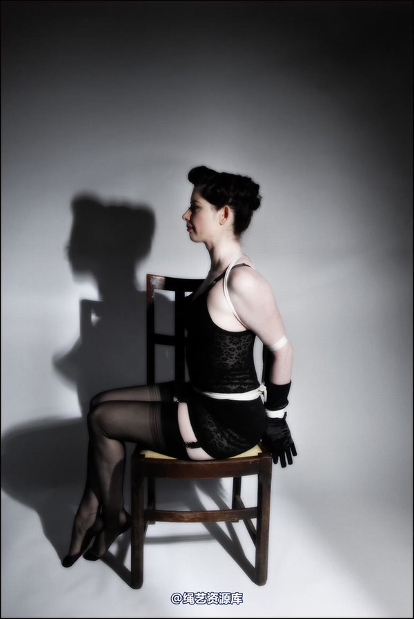 simplytied - 50s Girdle shoot 第 24 张图片