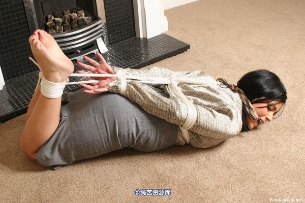 bondagebob - Tillie Imobilised 第 80 张图片