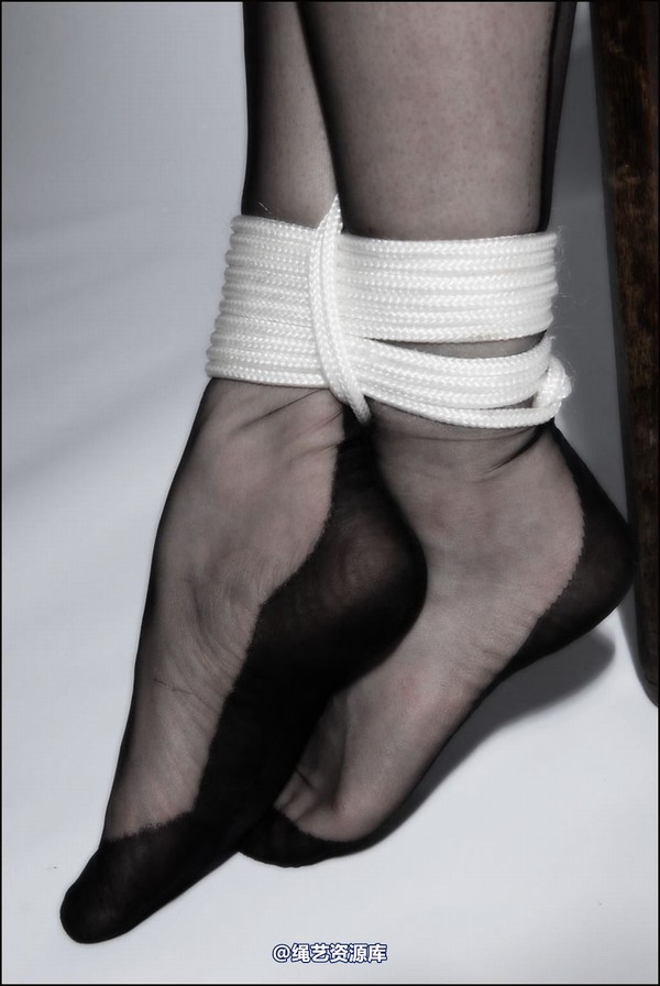 simplytied - 50s Girdle shoot 第 37 张图片