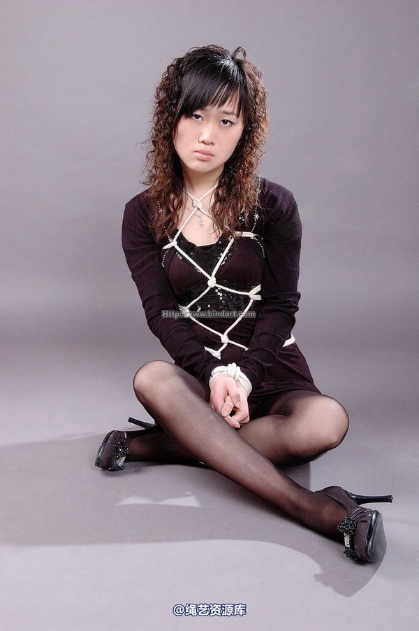 丽柜美束 - 2006-05-19 第 20 张图片