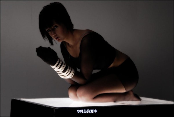 simplytied - Light box 第 6 张图片
