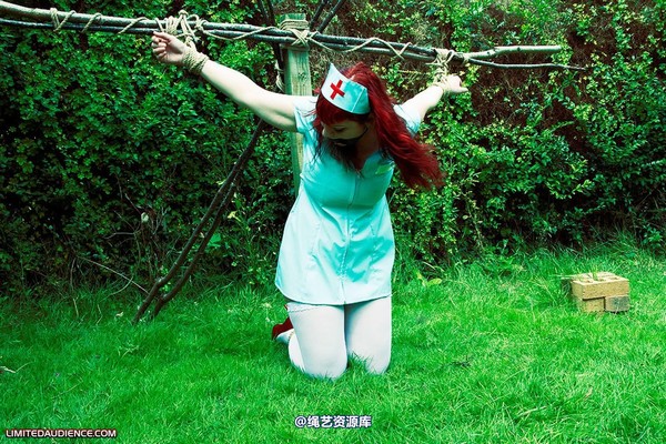 limitedaudience - 2009 raevan slaves direct nurse 第 9 张图片