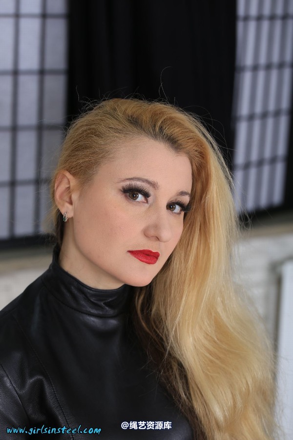girlsinsteel - Jelena as a leather lady 第 11 张图片