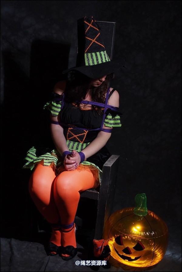simplytied - Halloween special 第 15 张图片