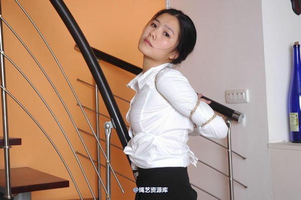 唯美之家 - 紧缚性感惹火的秘书--青竹2010-7-28 第 34 张图片