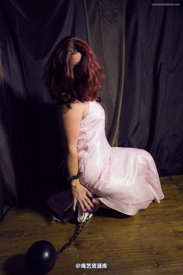limitedaudience - 2014 fayth on fire chained princess 第 16 张图片