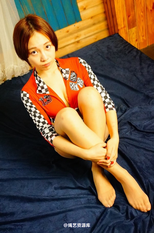 dk13美束馆 - 9.16-小仙儿赛车女郎-A120P 第 112 张图片