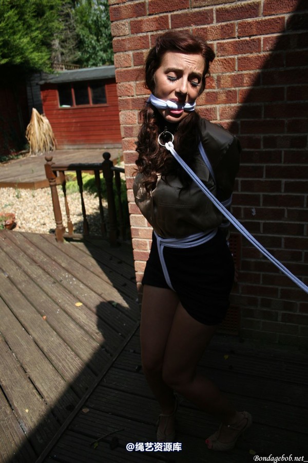 bondagebob - Chrissy Leashed 第 79 张图片