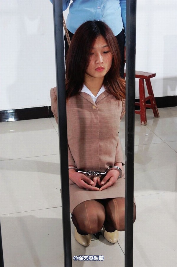mj影视 - 倾心职务犯罪－押解绳-2013-03-28 第 367 张图片