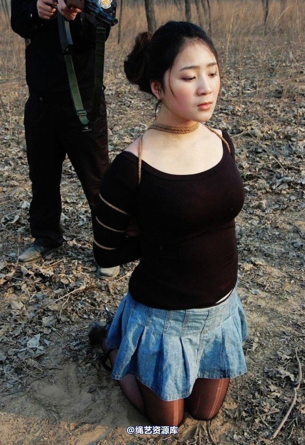 mj影视 - 2013-3-4陈沫踏青 黑丝美女最终的不归路 第 494 张图片