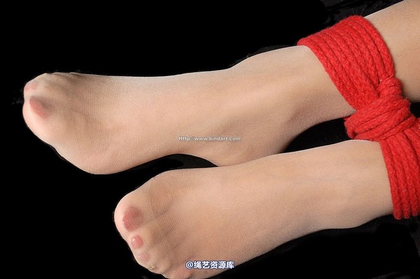 丽柜美束 - 2007-10-02 英子 第 22 张图片
