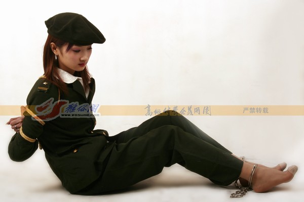 雅俗阁 - 20060407雪儿警服 第 73 张图片