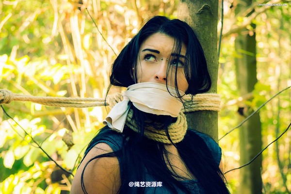 limitedaudience - 2014 stacey von in the forest 第 22 张图片