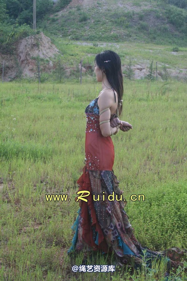 锐度主张 - 20070818第29期 宝宝草地漫舞图片 第 298 张图片