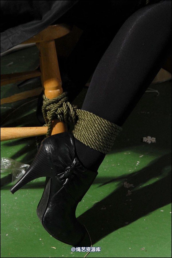 simplytied - Raincoat and opaques 第 17 张图片