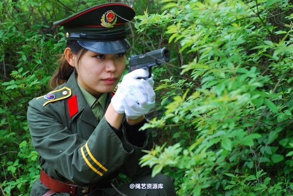 唯美之家 - 外拍军装三模特 第 433 张图片