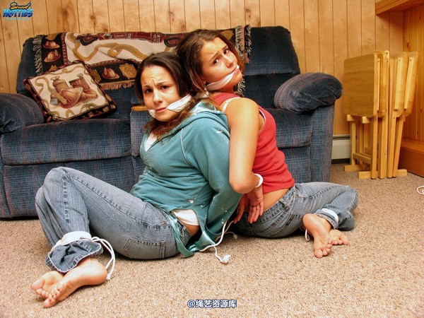boundhotties - REBECCA & LEAH 3 第 13 张图片