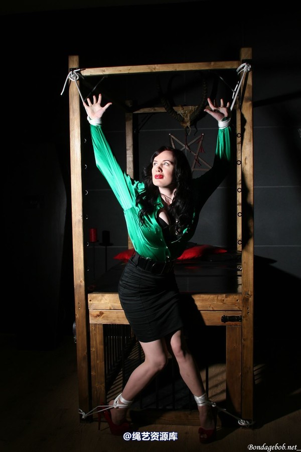 bondagebob - Morrigan In the spotlight 第 33 张图片