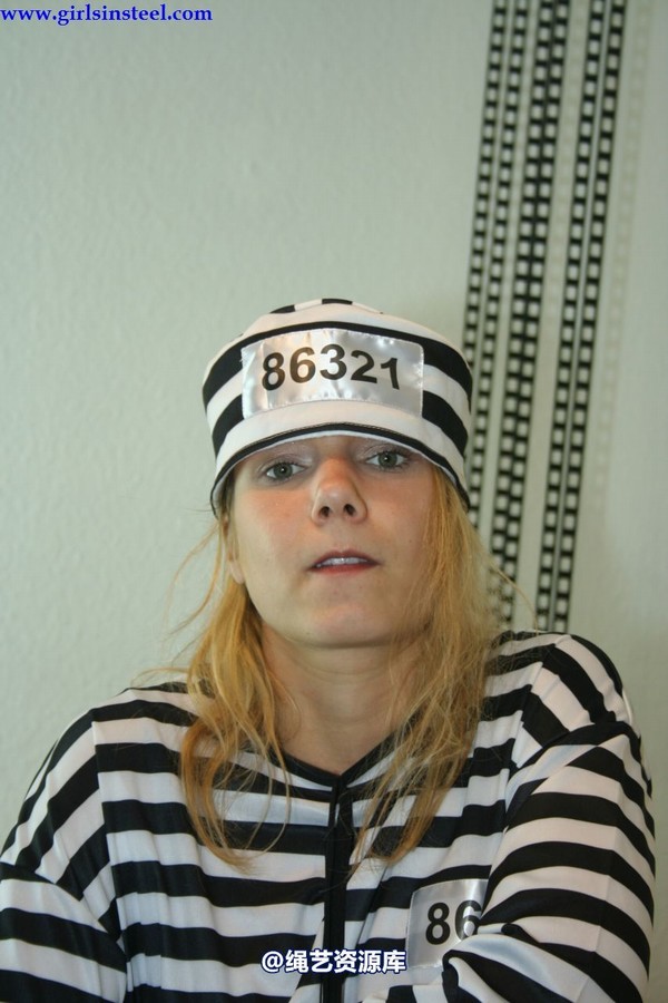 girlsinsteel - 2 dangerous girls as convicts 第 59 张图片