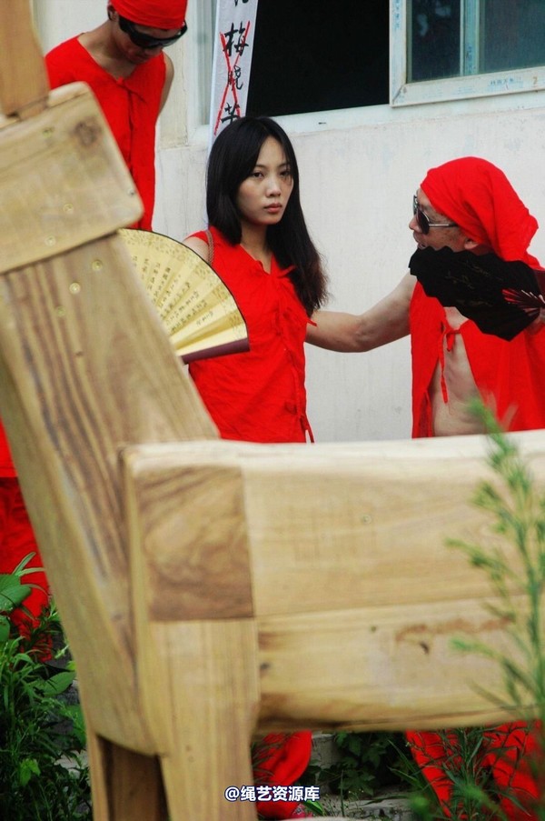 mj影视 - 血的代价-红罪衣刑场木驴斩－梅晓芳2013-08-26 第 135 张图片