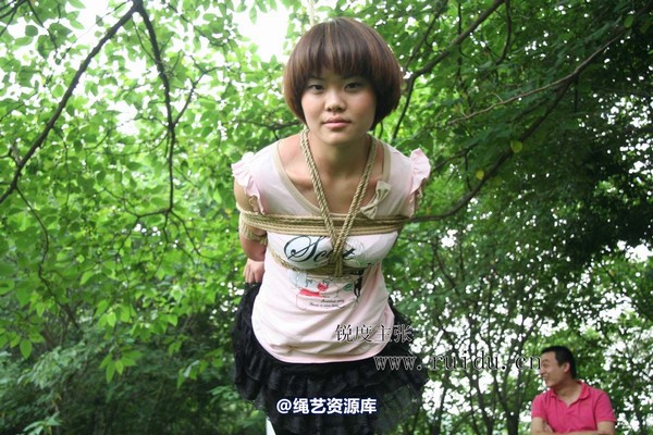 锐度主张 - 青草地模特：小爱 第 47 张图片