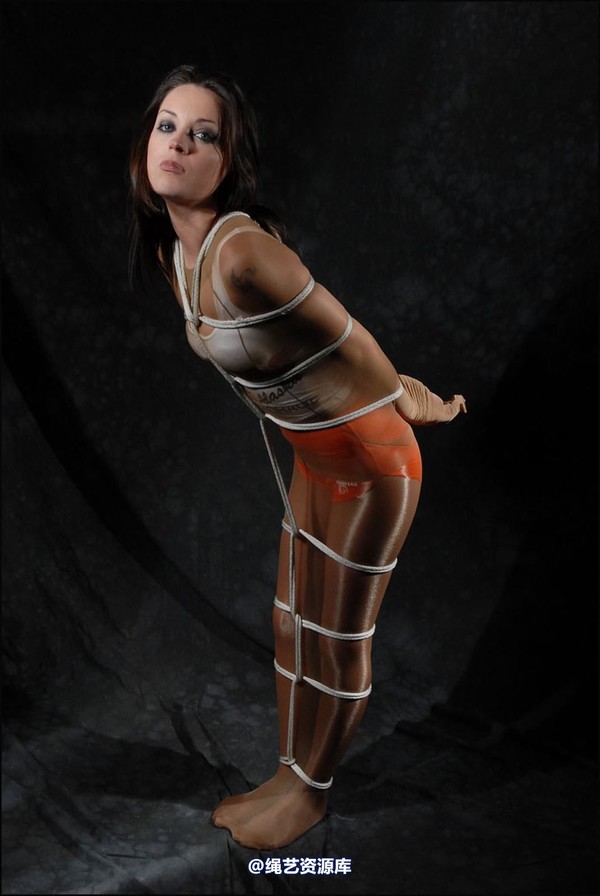 simplytied - Hooter Jinx 第 29 张图片