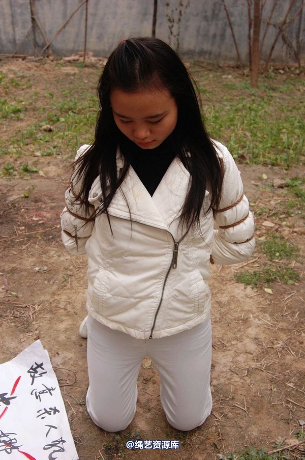mj影视 - 安娜刑场2013-04-13 第 31 张图片