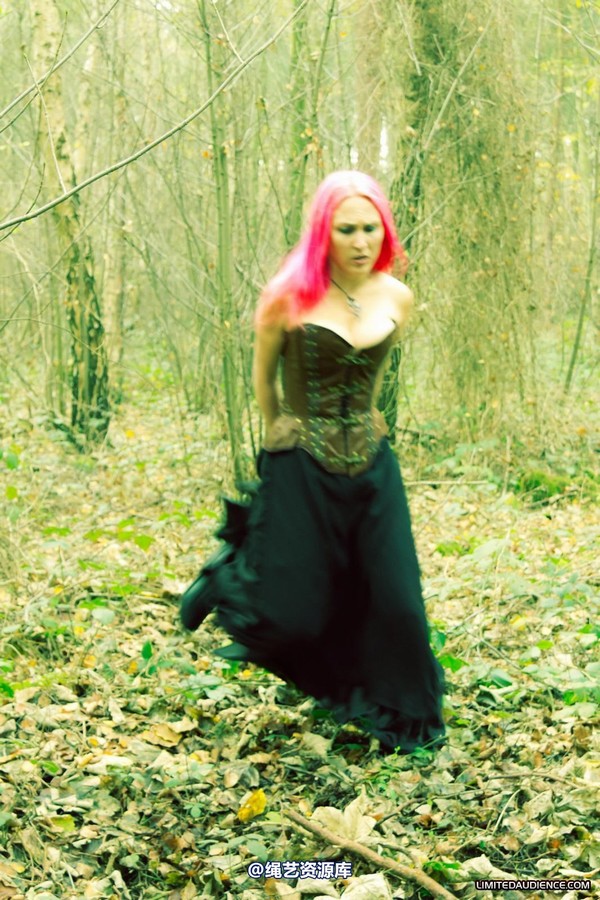 limitedaudience - 2012 elyssia cuffed in the woods 第 18 张图片
