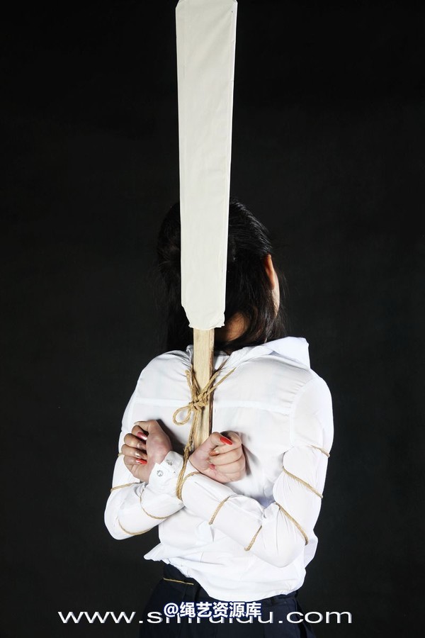 锐度主张 - 女囚模特：嫣儿 第 13 张图片