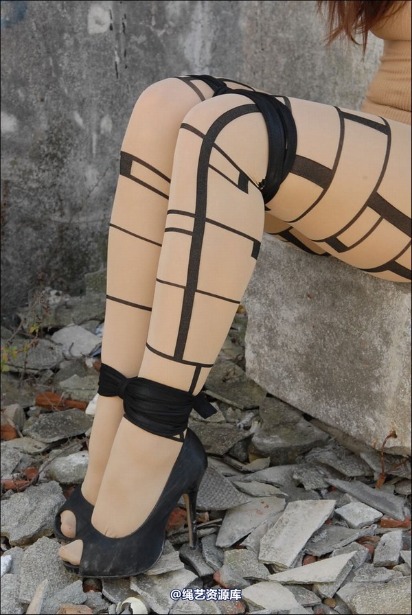 simplytied - No escape this time 第 27 张图片